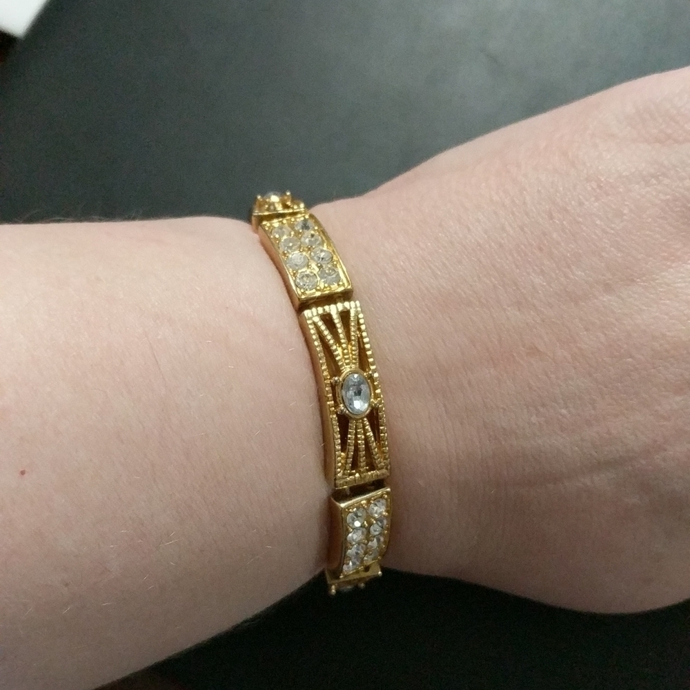 Gold Tone Clear Rhinestone Stretchy Elastic Bracelet